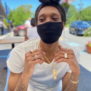 Meet your Posher, Freeman